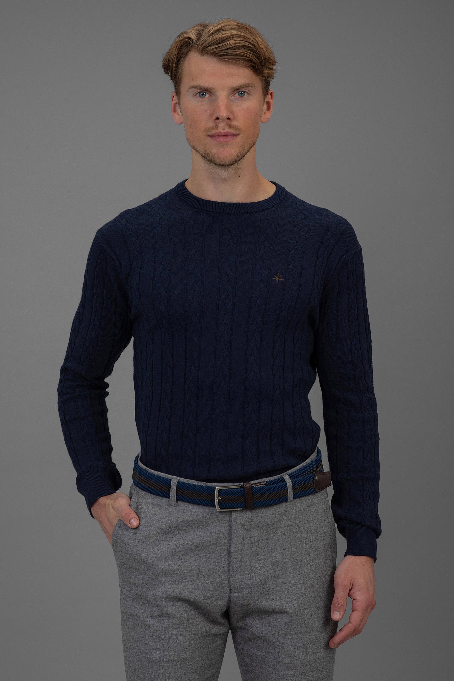 Sorbonne - Cable Sweater - Navy
